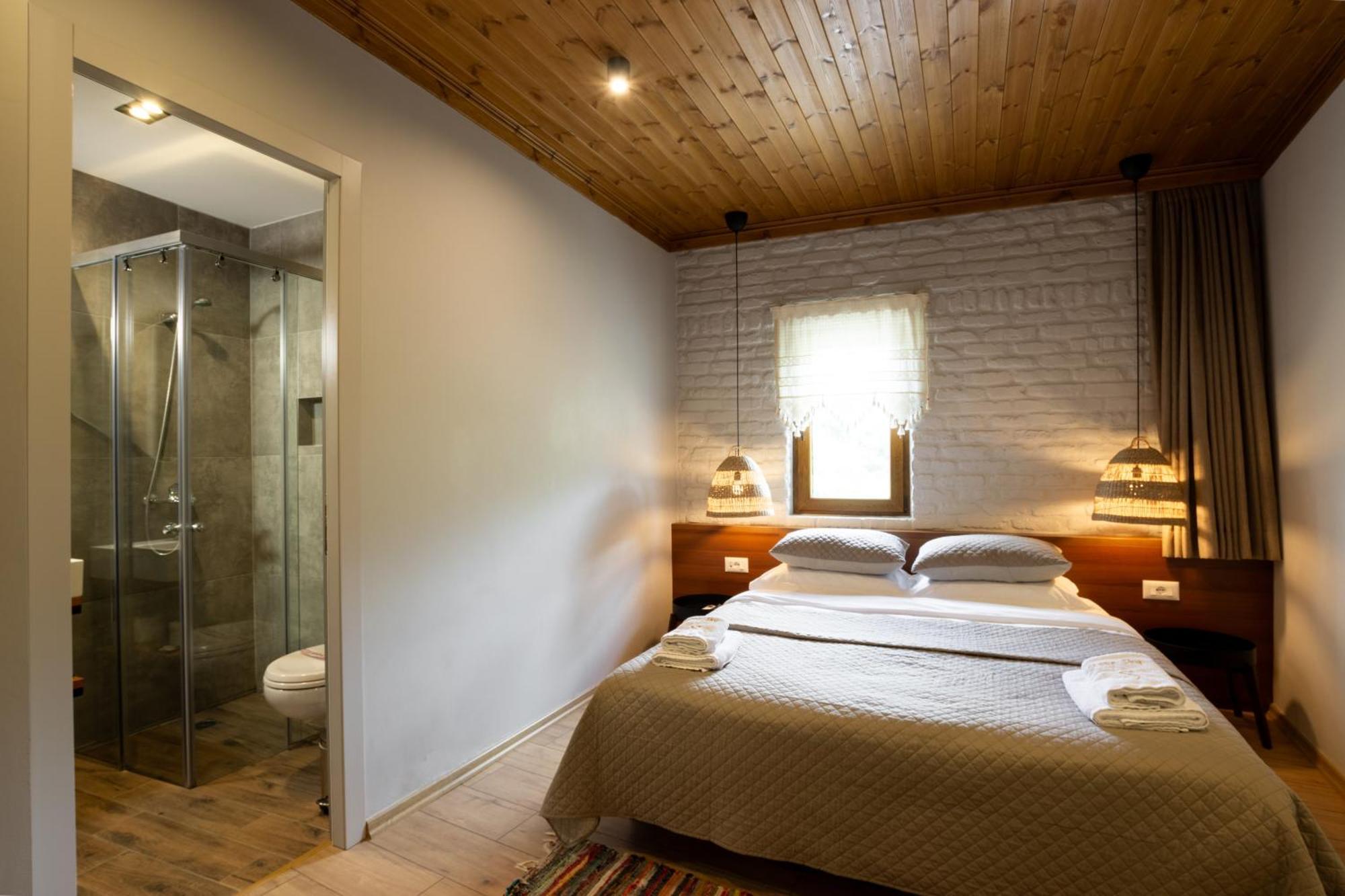 The Stone Sky Hotel Gjirokastër 外观 照片