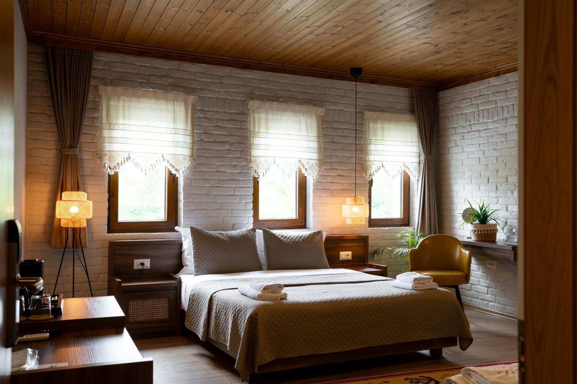 The Stone Sky Hotel Gjirokastër 外观 照片