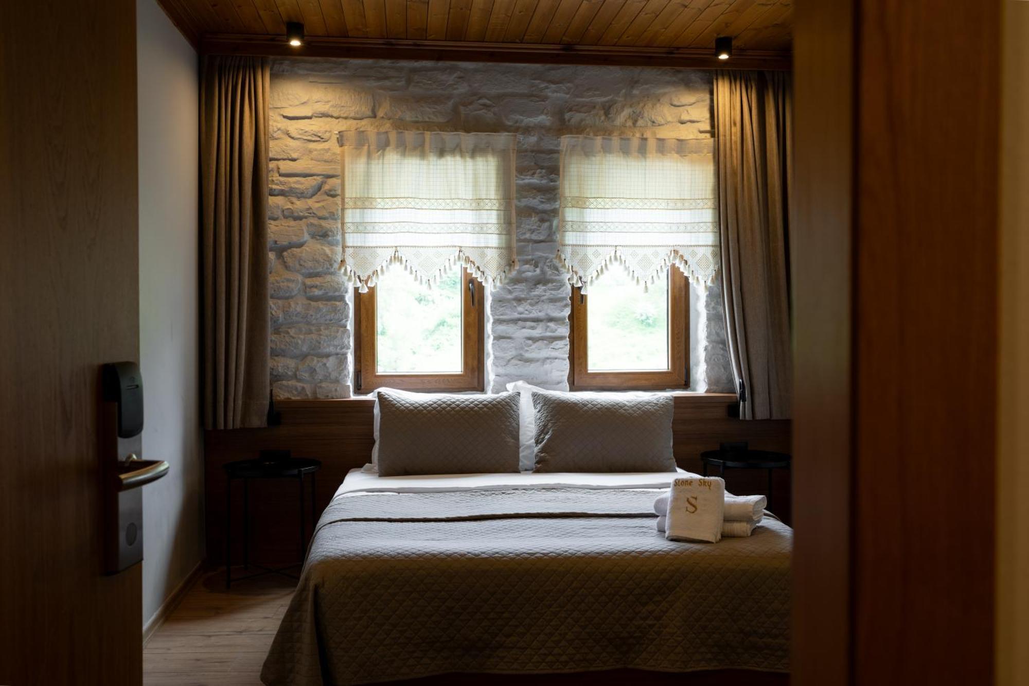 The Stone Sky Hotel Gjirokastër 外观 照片