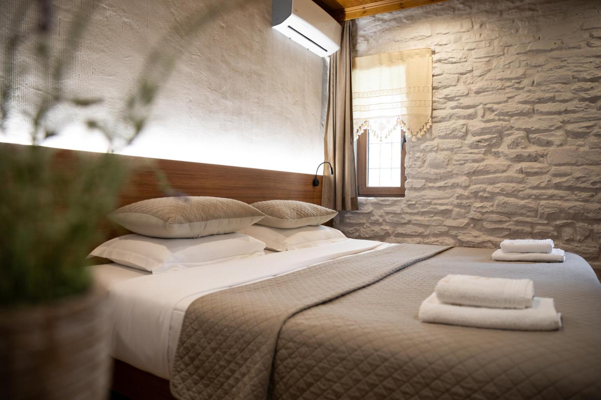 The Stone Sky Hotel Gjirokastër 外观 照片