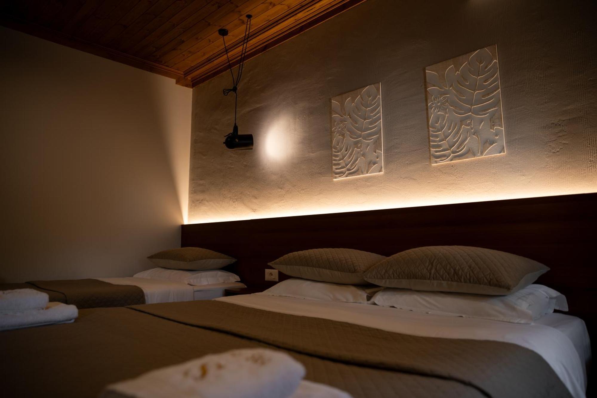 The Stone Sky Hotel Gjirokastër 外观 照片