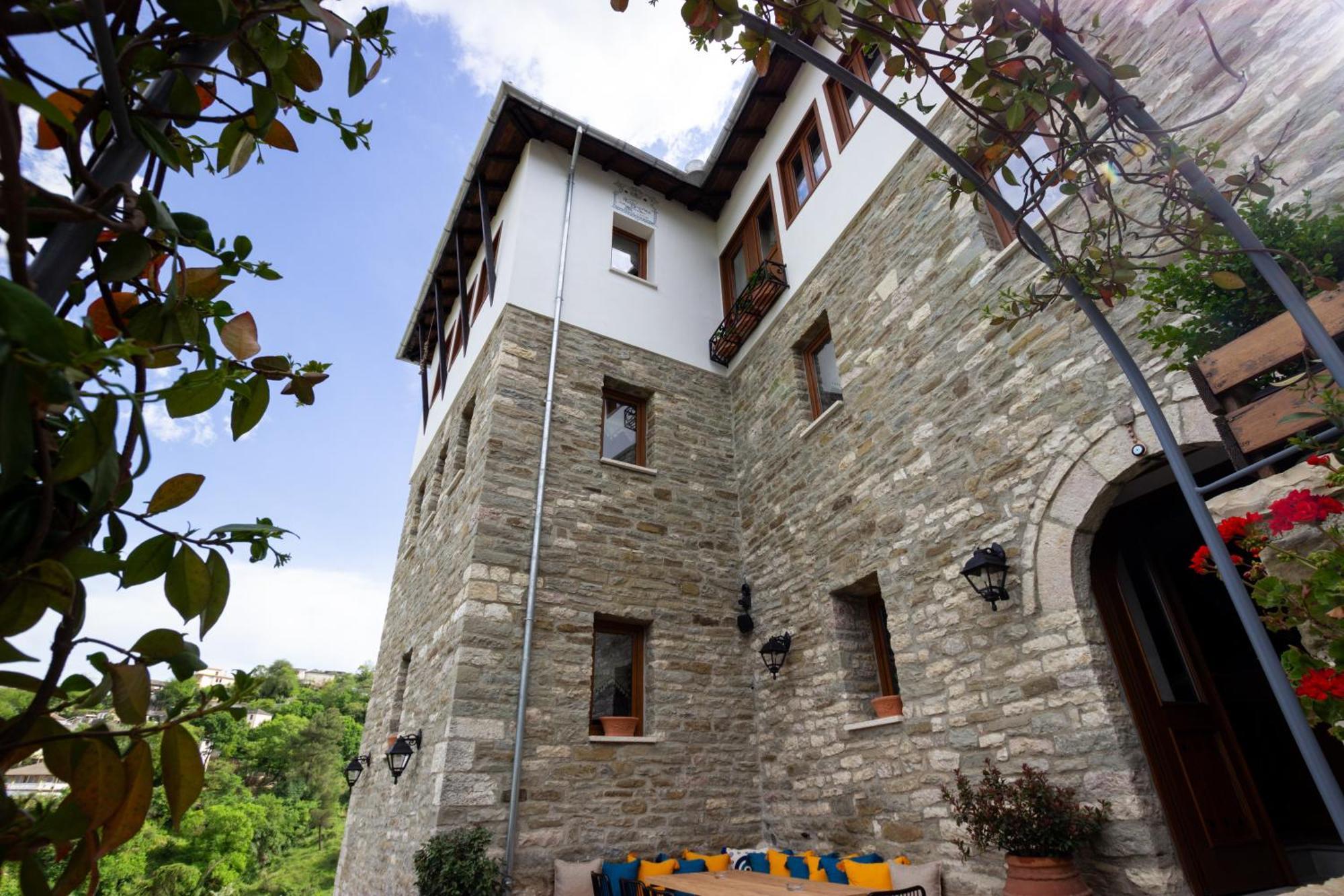 The Stone Sky Hotel Gjirokastër 外观 照片